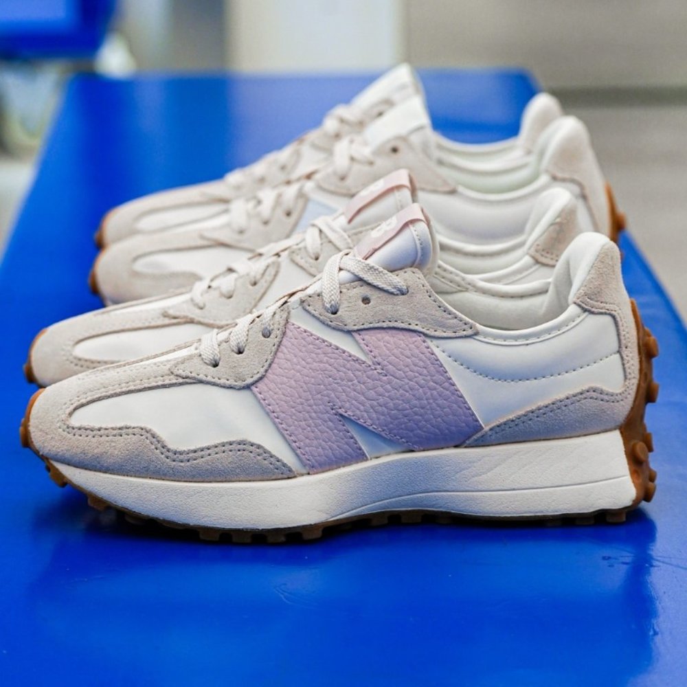 New Balance 327 Womens Sneakers Shoes Moonbeam & December sky various size 6 - Picture 10 of 16